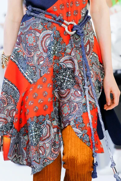 Look 46